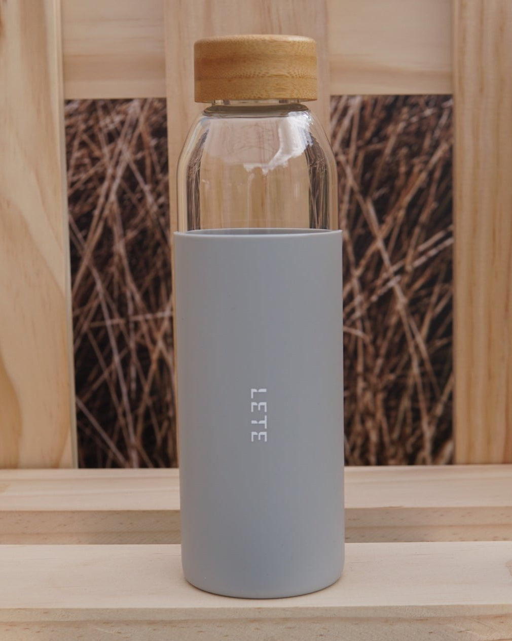 LETE Glass Water Bottle grey with bamboo lid